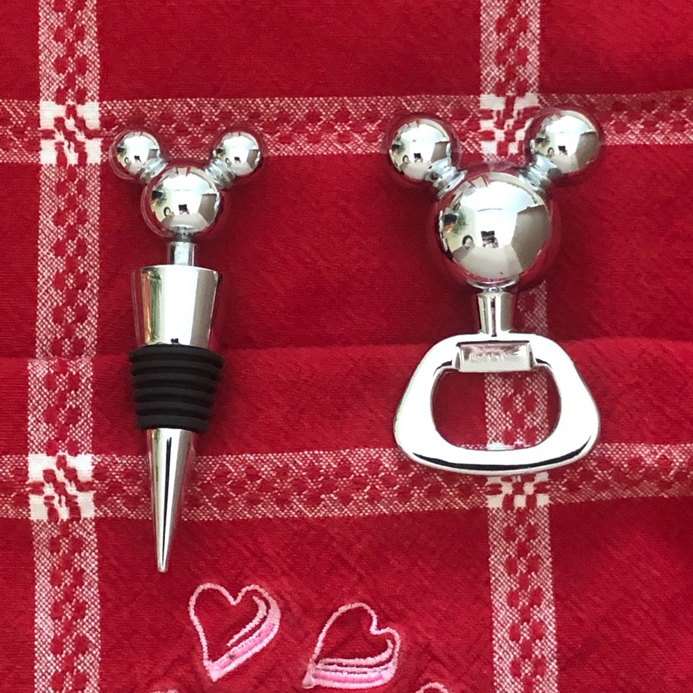 Disney Mickey Mouse bottle opener/stopper